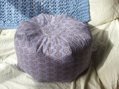 Gum_drop_pillow_1_large